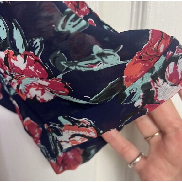 Anthropologie Skies Are Blue Mayven V-Neck Blouse Navy Floral Sz M Button Up - Picture 5 of 8